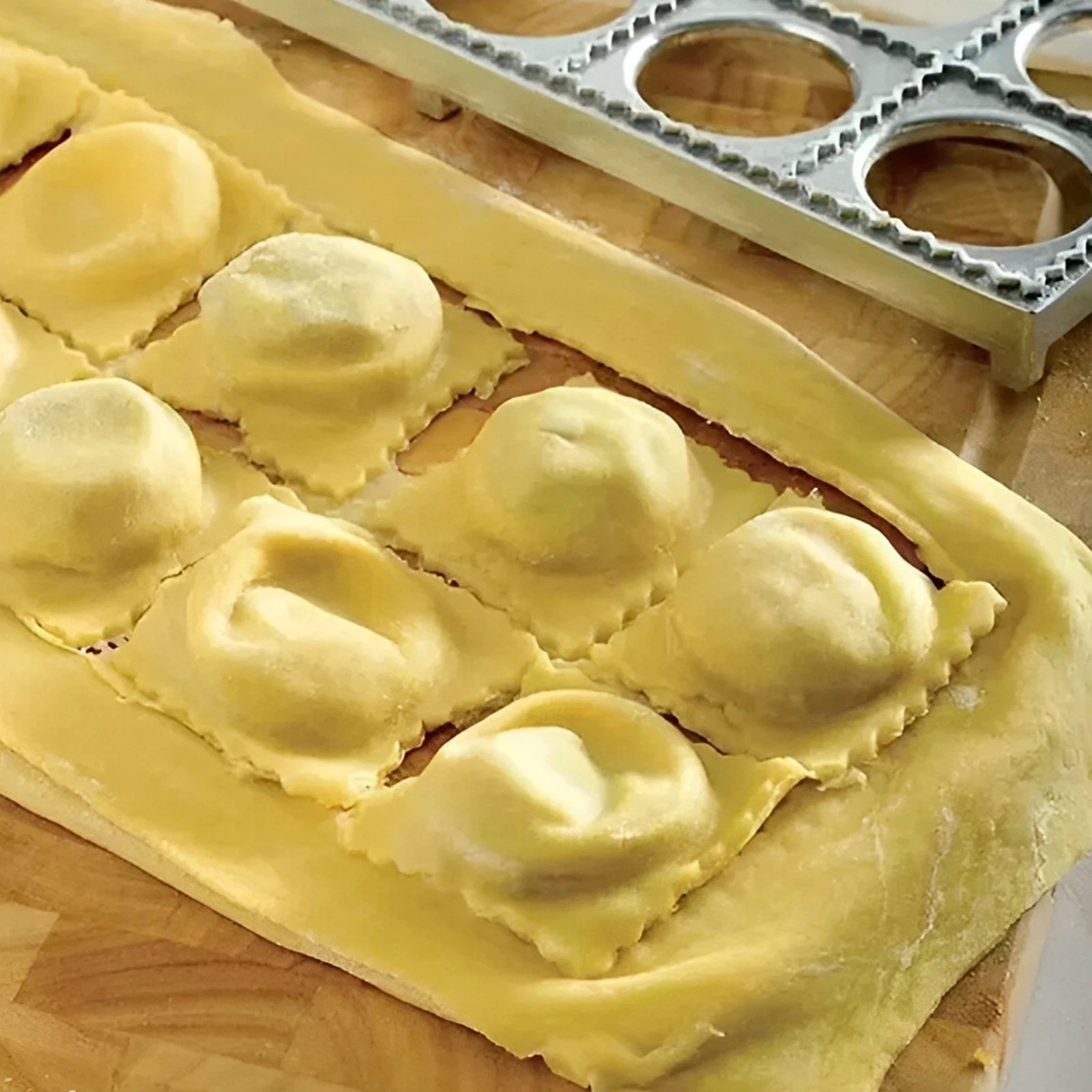 Dumpling Mold 12 Holes Ravioli - Kitchen Gadgets For Arthritic Hands ulasan dan harga